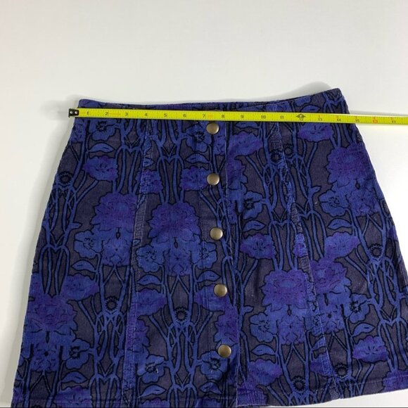 TOPSHOP Blue Corduroy Miniskirt 6 - Picture 5 of 8